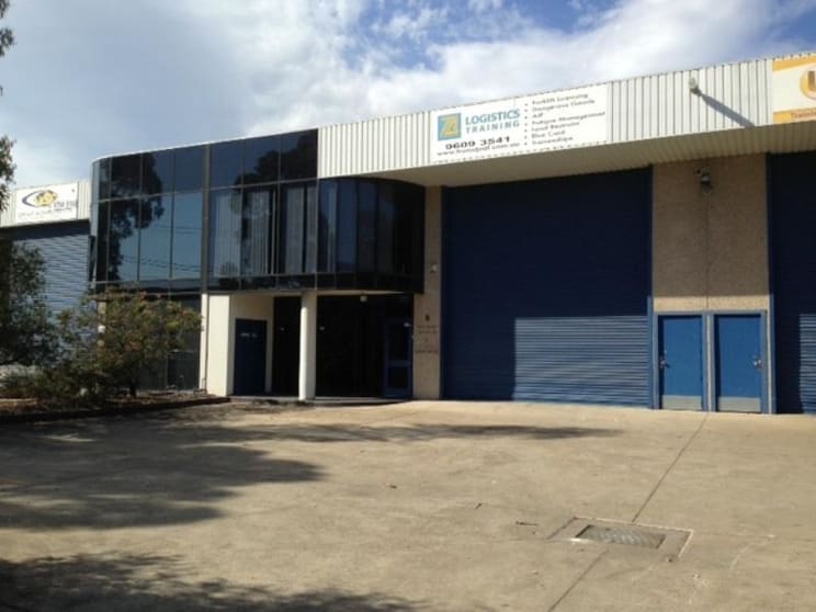 Click to view all images Smithfield NSW 2164 - Image 1