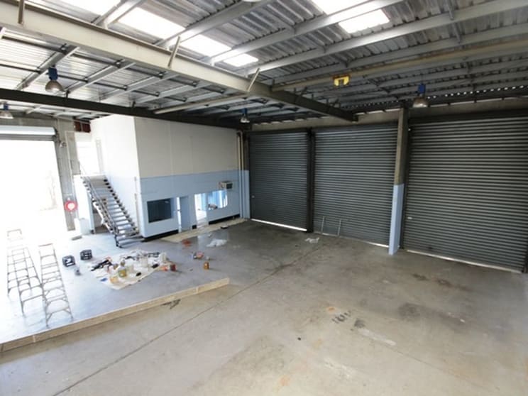 Click to view all images 19 Pintu Drive Tanah Merah QLD 4128 - Image 1