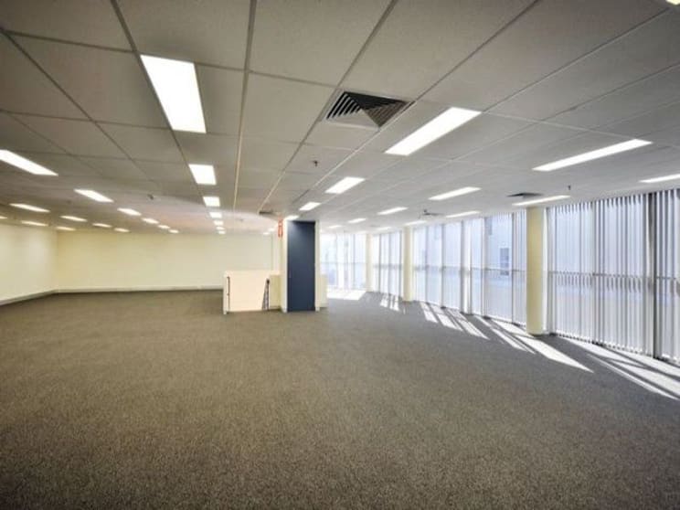 Click to view all images 2/118-124 Bourke Road Alexandria NSW 2015 - Image 3