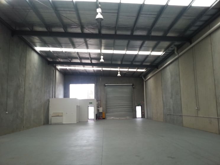 Click to view all images 1/28-30 Lillee Cresent Tullamarine VIC 3043 - Image 3