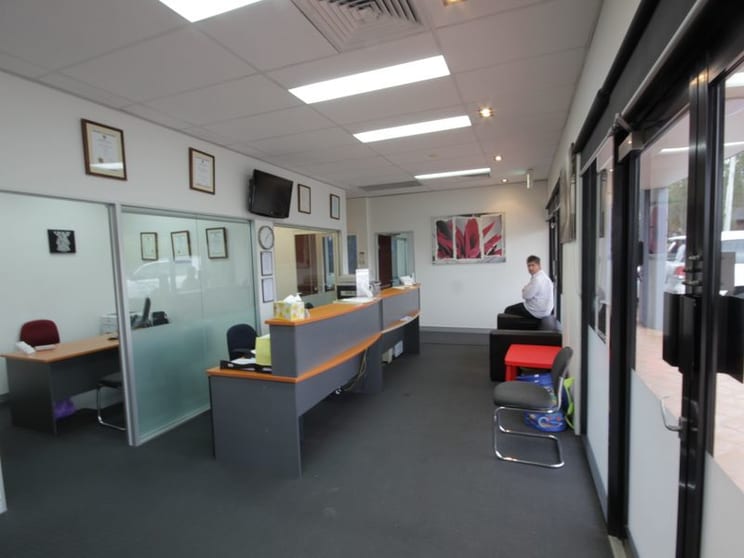 Click to view all images Shailer Park QLD 4128 - Image 1