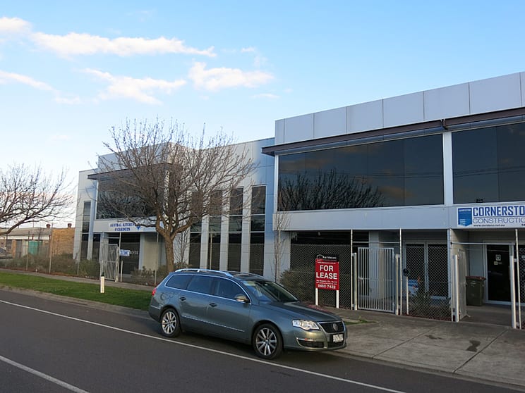 2/99 Heyington Avenue Thomastown VIC 3074 - Image 1