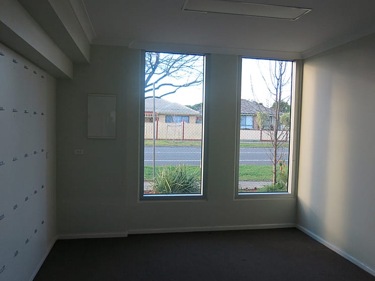 2/99 Heyington Avenue Thomastown VIC 3074 - Image 3
