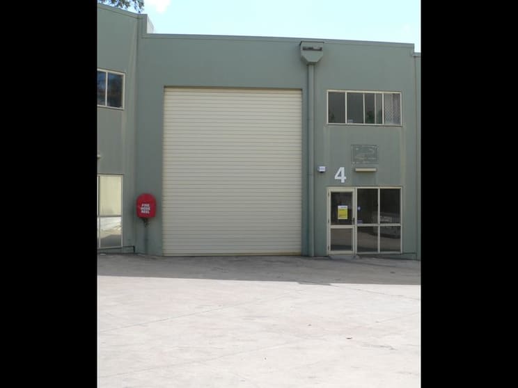 Click to view all images 4/10 Maiella Street Stapylton QLD 4207 - Image 1