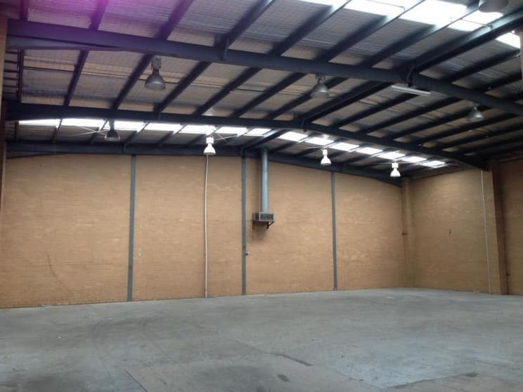 221 SETTLEMENT ROAD Thomastown VIC 3074 - Image 2