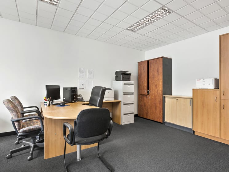 16/3 Westside Avenue Port Melbourne VIC 3207 - Image 2