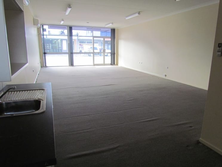 37 Tank Street Gladstone City QLD 4680 - Image 2
