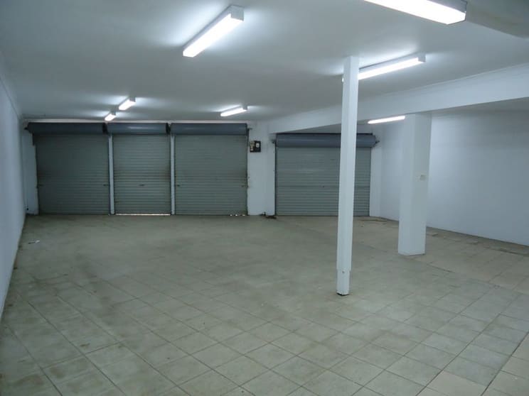 56 Saywell Road Macquarie Fields NSW 2564 - Image 2