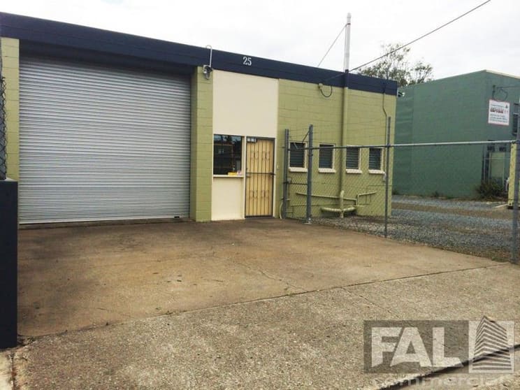 Unit/23-25 Annie St Coopers Plains QLD 4108 - Image 1