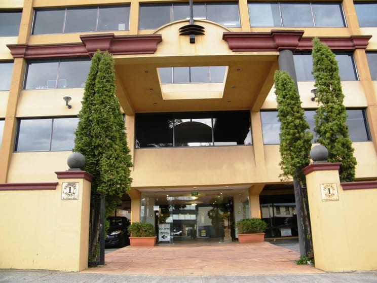 Click to view all images 607/1 Princess Street Kew VIC 3101 - Image 3