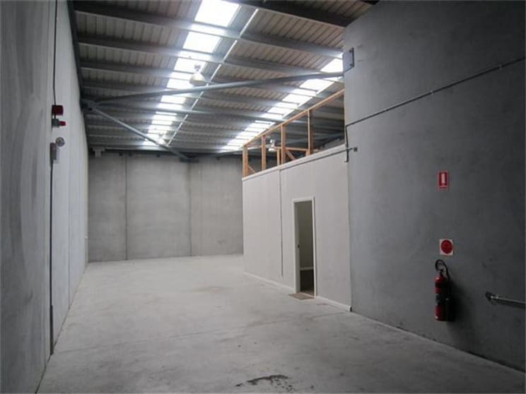 Click to view all images Unit 4/24 Enterprise Drive Beresfield NSW 2322 - Image 2