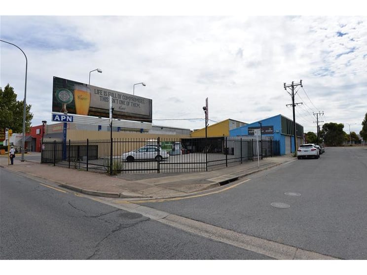 Click to view all images 325 South Road Mile End South SA 5031 - Image 1