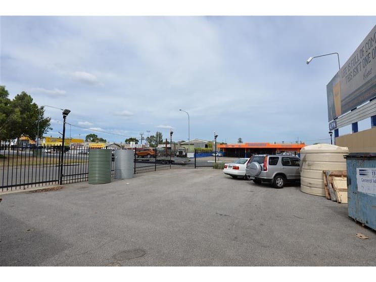 Click to view all images 325 South Road Mile End South SA 5031 - Image 2