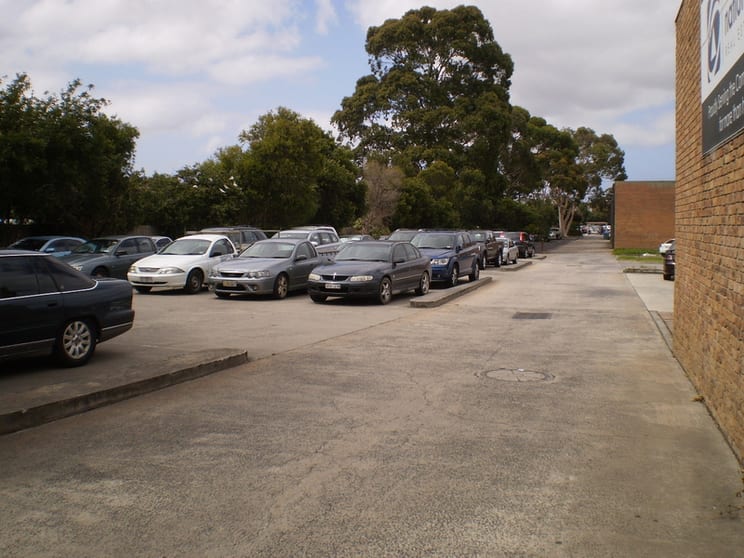 Click to view all images 142 High Street Cranbourne VIC 3977 - Image 3