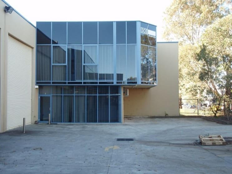 Click to view all images 4/2 Heald Road Ingleburn NSW 2565 - Image 2