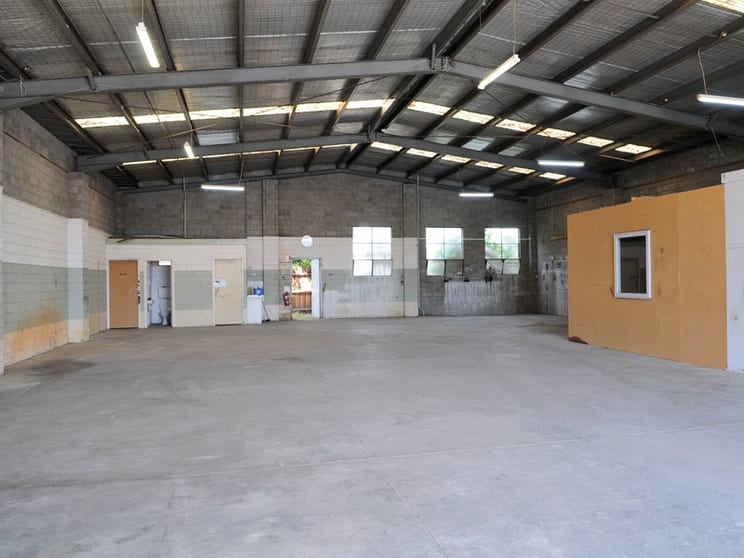 8 Mantell Street Coburg VIC 3058 - Image 3