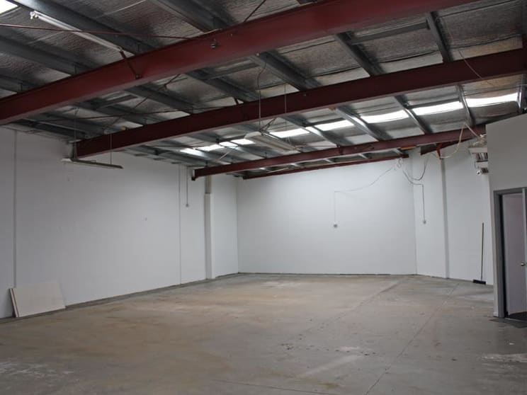 Click to view all images 1/1662 Ferntree Gully Road Knoxfield VIC 3180 - Image 3