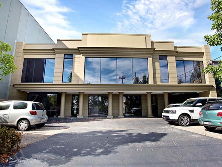 Click to view all images 2/390 Canterbury Road Surrey Hills VIC 3127 - Image 1
