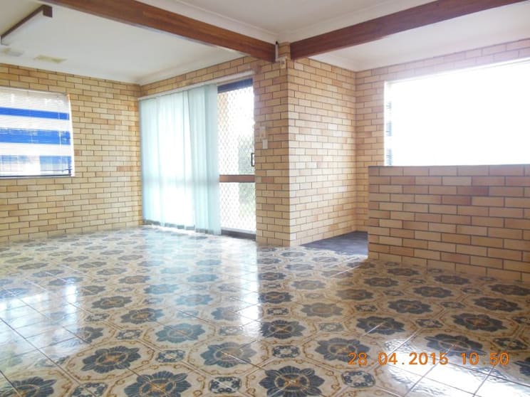 Click to view all images 12 Cinderalla Drive Springwood QLD 4127 - Image 2