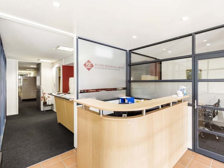 Click to view all images 1G Marine Parade Abbotsford VIC 3067 - Image 3