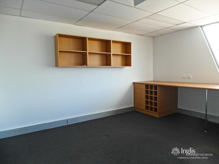 Click to view all images 2a/10 Exchange Parade Narellan NSW 2567 - Image 3