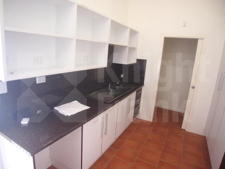 Click to view all images 21 East Street Rockhampton City QLD 4700 - Image 3