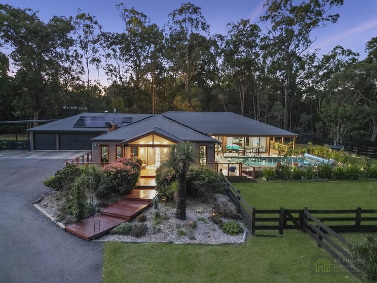 Click to view all images 341 - 351 Boomerang Road Tamborine QLD 4270 - Image 1