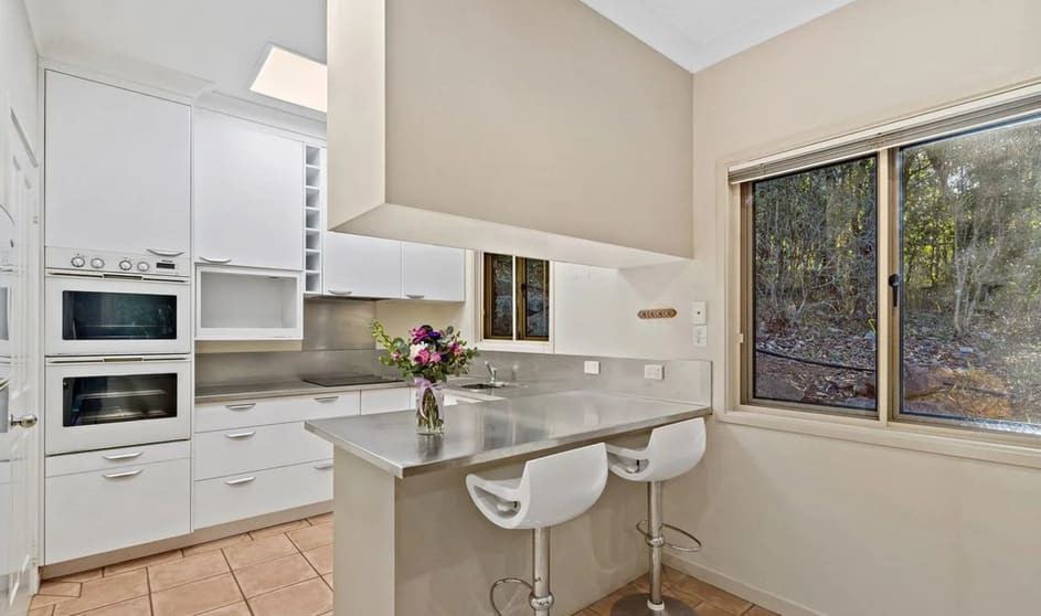 Click to view all images 520 Gold Creek Road Brookfield QLD 4069 - Image 3