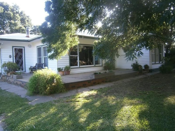 342 Pickering Lane Speewa VIC 3585 - Image 2