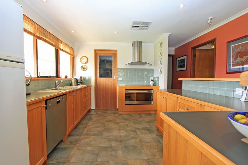Click to view all images 295 Adairs Lane Heathcote VIC 3523 - Image 3