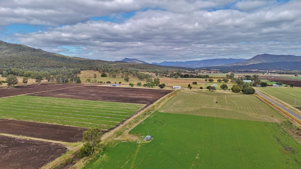 Click to view all images 79 Mulgowie Rd Mulgowie QLD 4341 - Image 2