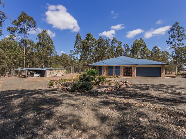 Click to view all images 135 Siddans Road Purga QLD 4306 - Image 2