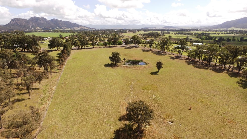Click to view all images 32 Fairbairns Road Gloucester NSW 2422 - Image 3