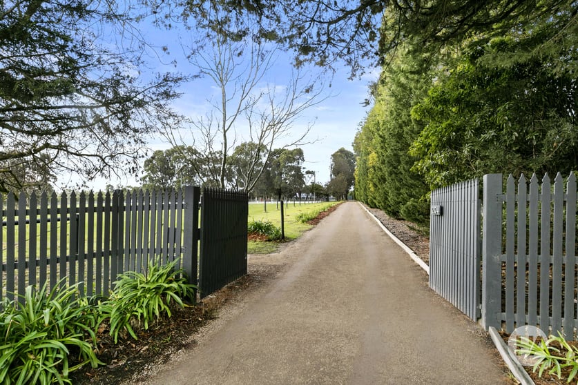 1204 Stumpy Gully Road Moorooduc VIC 3933 - Image 2