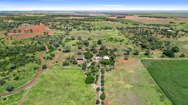 Click to view all images 857 Irongate Rd, Irongate Pittsworth QLD 4356 - Image 2