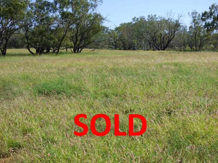 Click to view all images Charleville QLD 4470 - Image 1