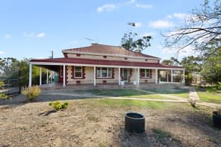Click to view all images 1508 Plains Road Pinery SA 5460 - Image 1