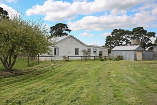 Click to view all images 640 Colac-Ballarat Road Ondit VIC 3249 - Image 2