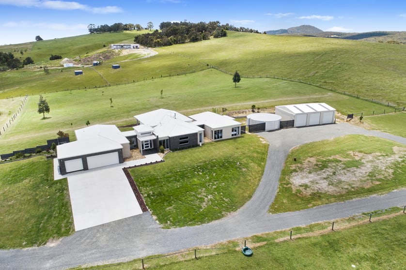 411 Buninyong - Mount Mercer Road Durham Lead VIC 3352 - Image 1