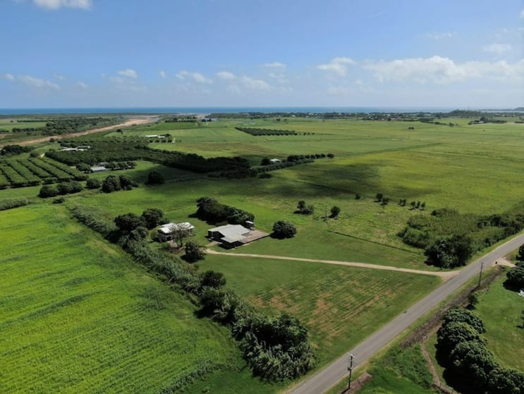 Click to view all images 62 Millers Lane Bowen QLD 4805 - Image 2