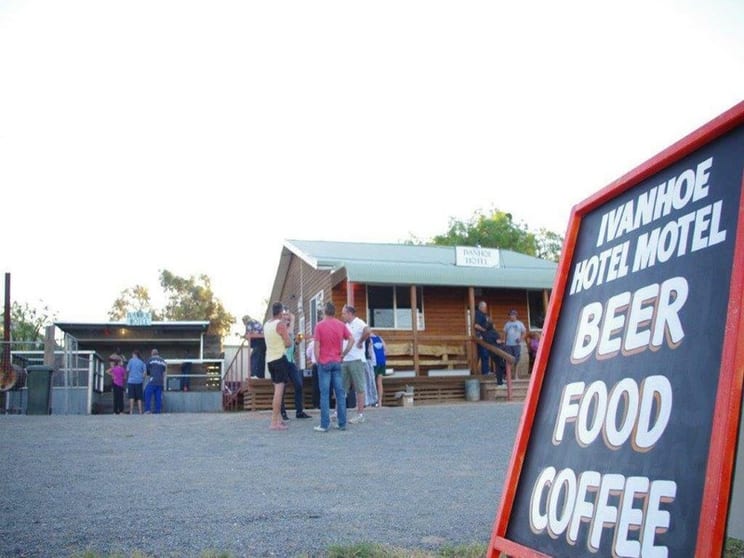 Hotel  business for sale in Ivanhoe - Image 1