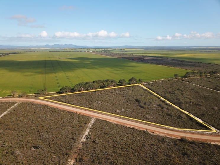 Click to view all images 53 Orchid Road Hopetoun WA 6348 - Image 1