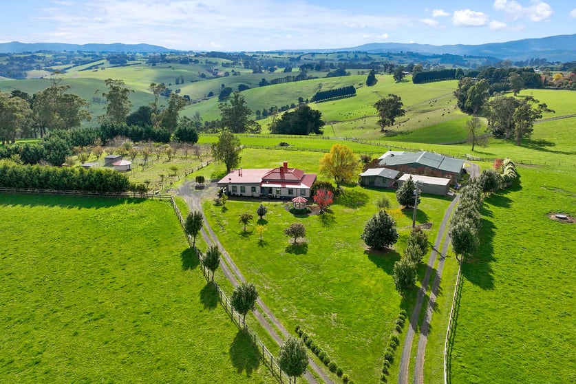 Click to view all images 865 Neerim East Road Neerim East VIC 3831 - Image 1