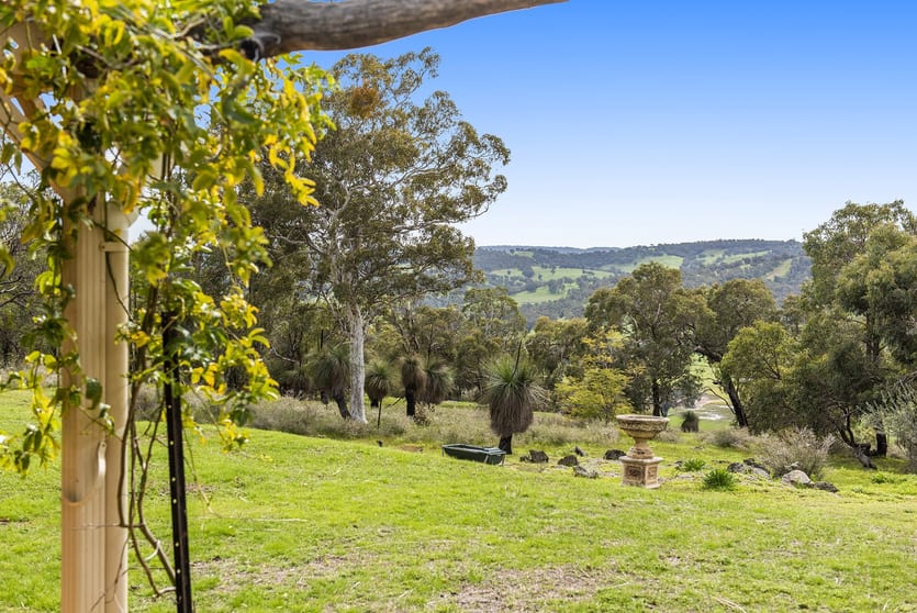 Click to view all images 167 Davis Road Lower Chittering WA 6084 - Image 2
