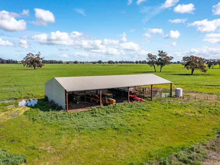 Click to view all images 1 Humeden Road Collendina NSW 2646 - Image 3