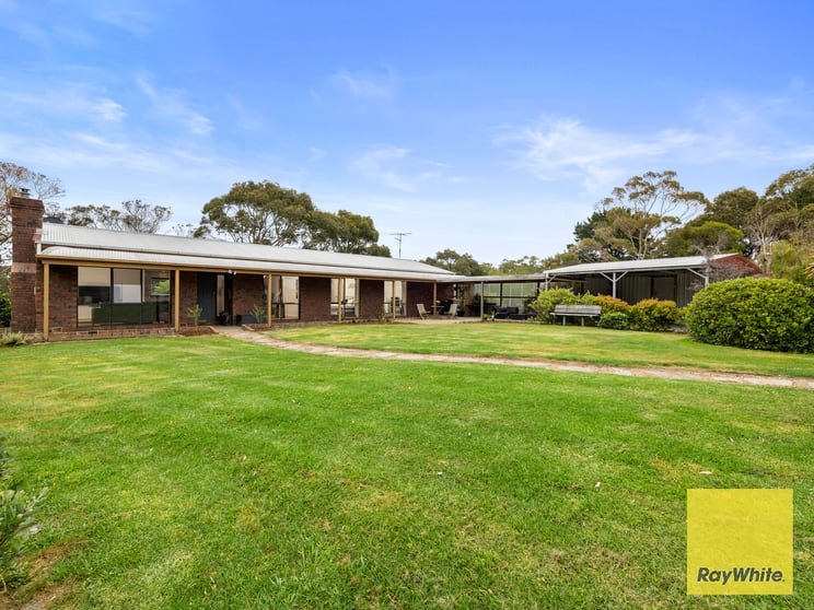 10 Cooks Rd Fish Creek VIC 3959 - Image 2