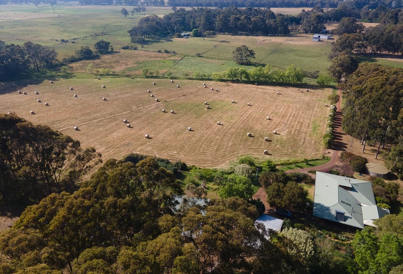 Click to view all images 85 Thomson Road Bramley WA 6285 - Image 1