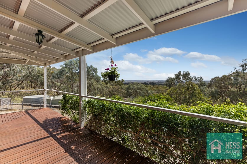 144 Youngs Lane Heathcote VIC 3523 - Image 3