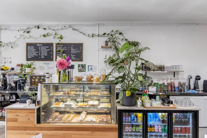 Click to view all images Cafe & Coffee Shop business for sale in Canberra Airport - Image 2
