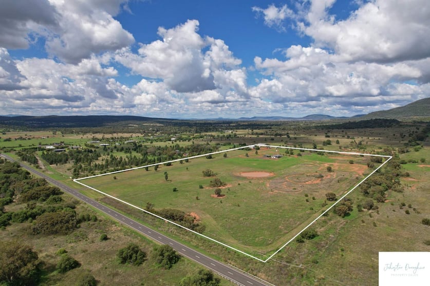 Click to view all images 8299 Oxley Highway Gunnedah NSW 2380 - Image 1